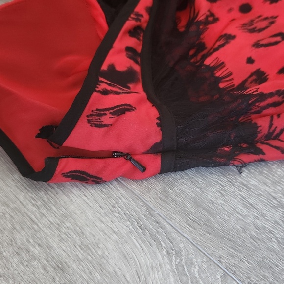 Y2k bebe leopard print asymmetrical halter top - Picture 6 of 9